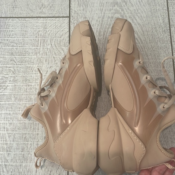 Christian Dior tennis shoes Amazing condition barely worn - Picture 4 of 6